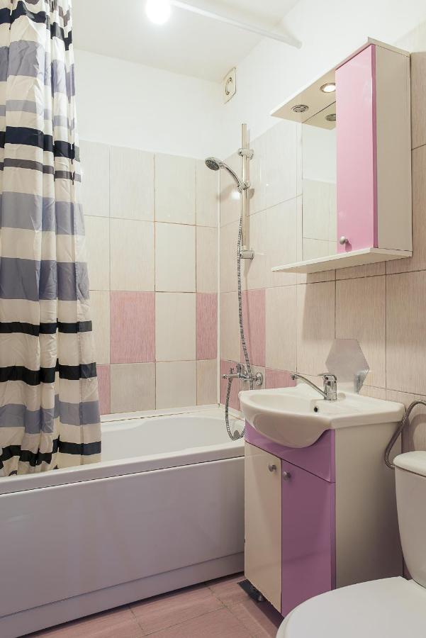 Center Walking Apartment And Room Bucarest Extérieur photo
