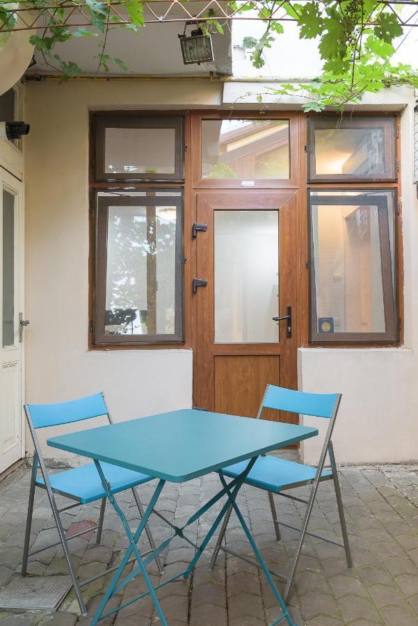 Center Walking Apartment And Room Bucarest Extérieur photo