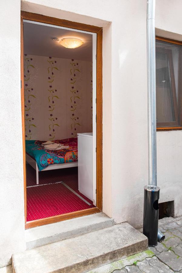 Center Walking Apartment And Room Bucarest Extérieur photo